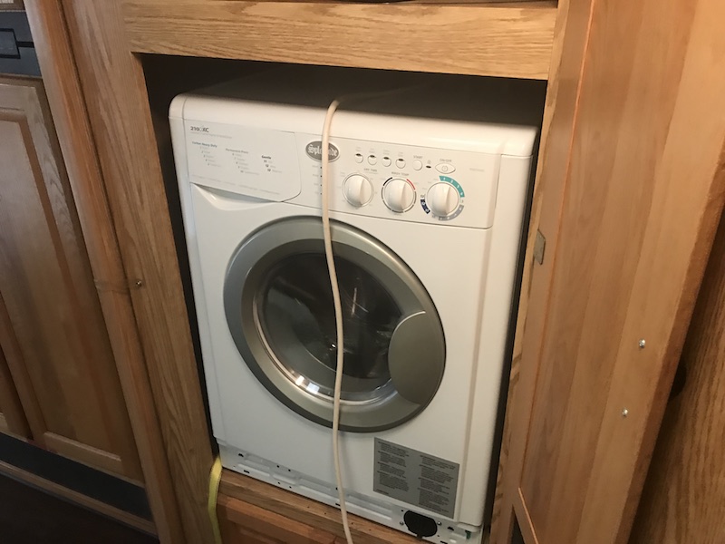 HOW TO CLEAN YOUR SPLENDIDE WASHER/DRYER 